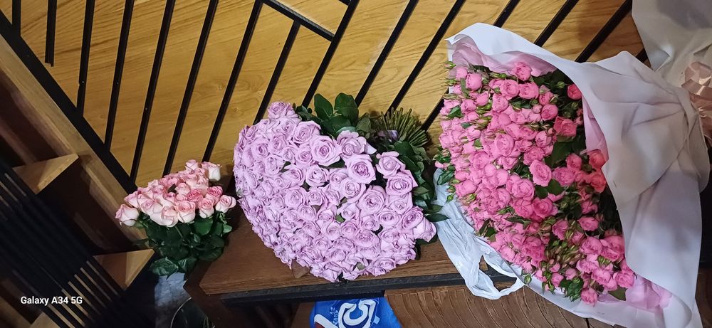 Цветы, есть 4 вида