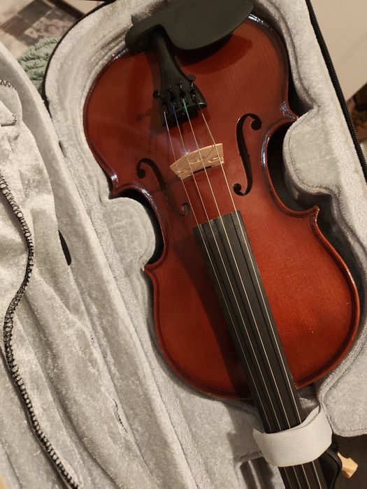 Vând Vioară Impecabila