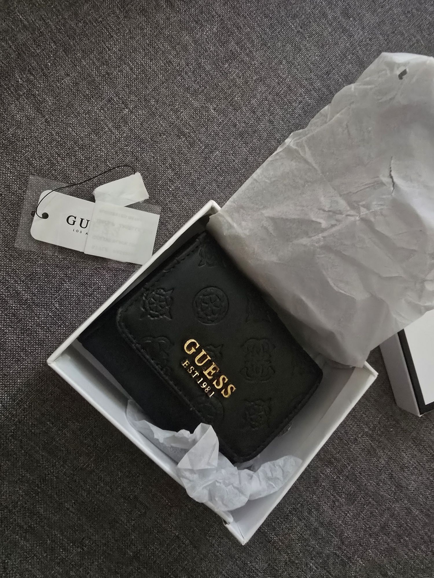 Дамско портмоне  Guess
