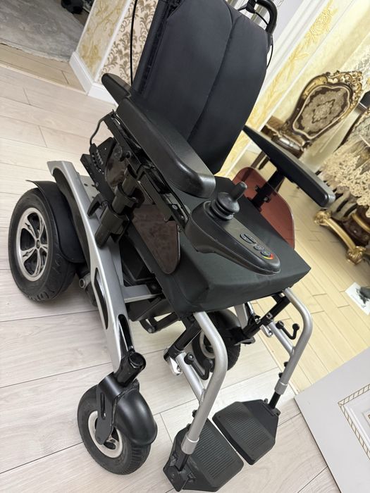 Инвалидная коляска