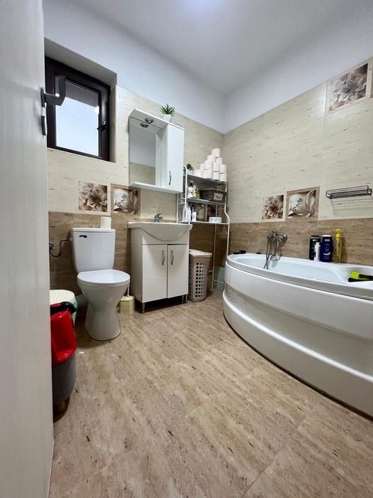 Apartament Exclusivist cu 3 camere, Complet Mobilat și 2 bai, etajul 4