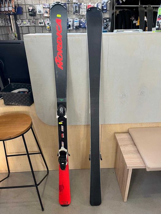 Schiuri Nordica 150 cm