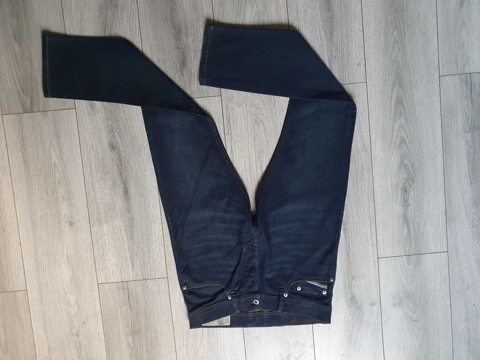 Blugi barbati DIESEL "Tepphar" Slim-Carrot - Marimea W28 L30
