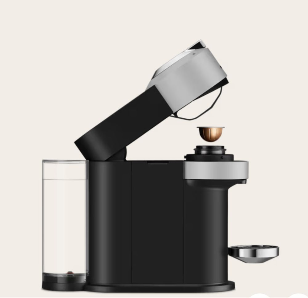 Продается кофемашина Nespresso Vertuo Next Deluxe