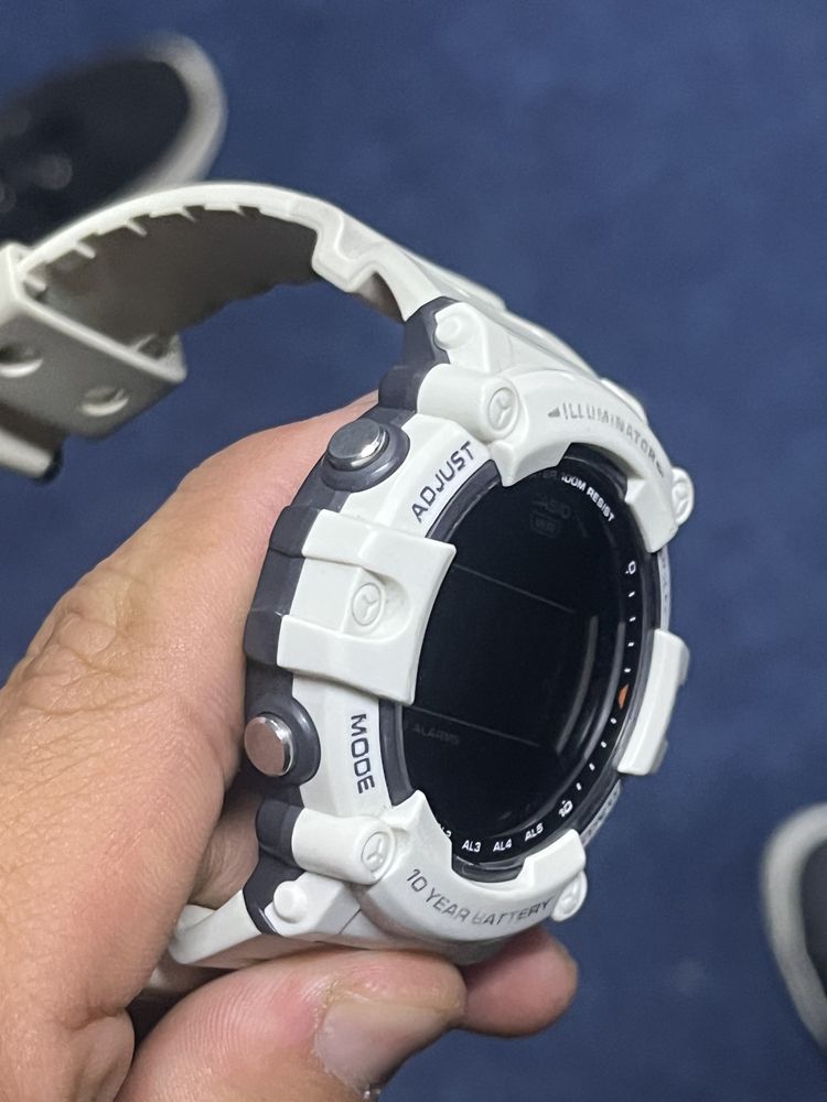 Продам часы Casio G шок волонепронецаемые