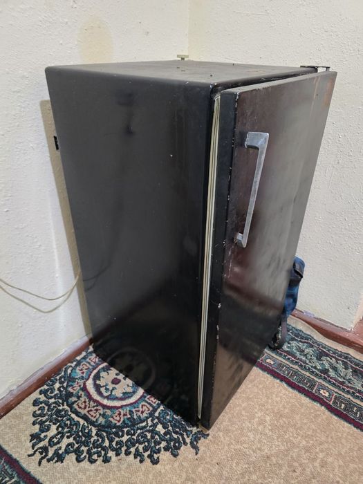 Чирчик шахар 
10-микрораён хавас ёнида 
#1-хона 3-етаж 2х3 балкони