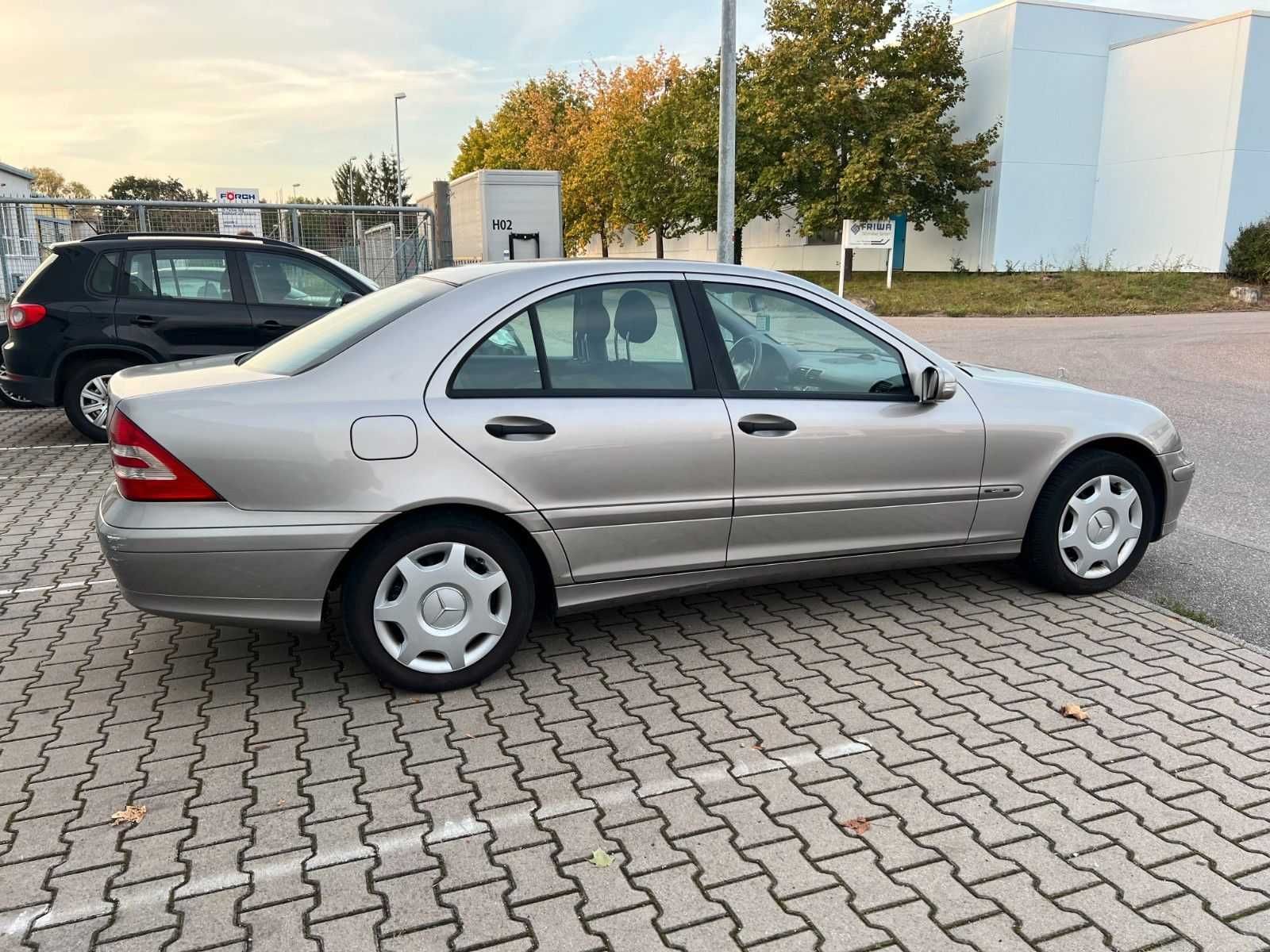 Piese auto Mercedes Benz c180 W203 Kompressor