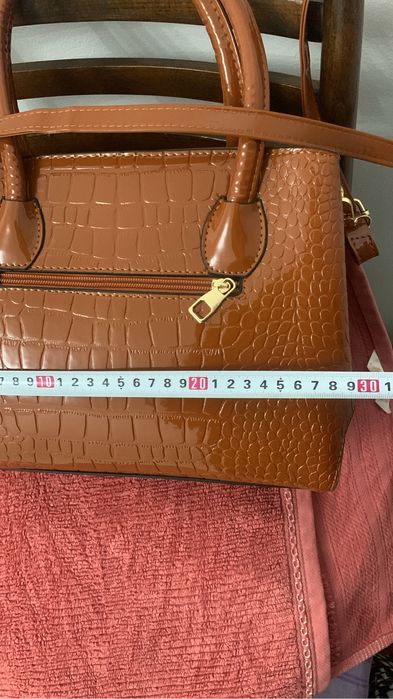 Продам женскую  сумочку