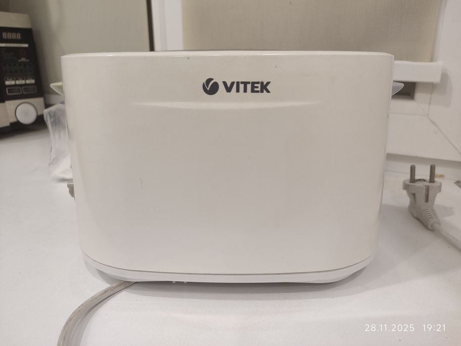 Продам тостер в хорошем состоянии