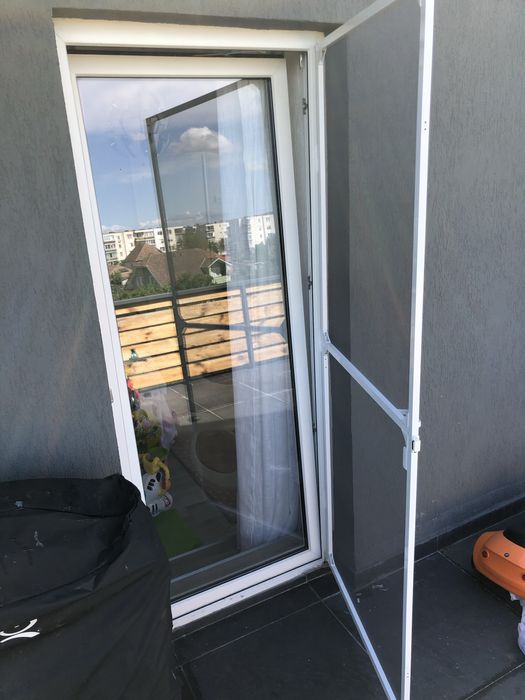 Plase tantari insecte la comanda Mures