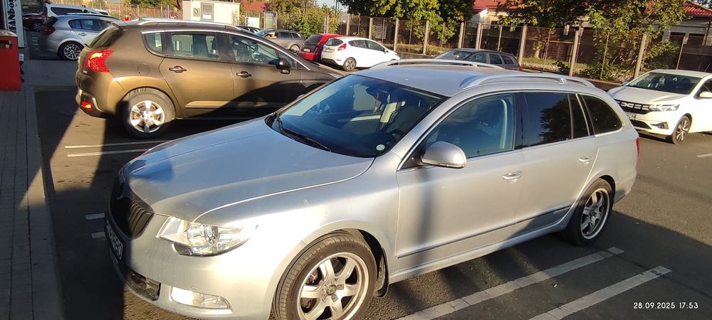 Vând Skoda Superb 2