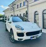 Porsche Cayenne.