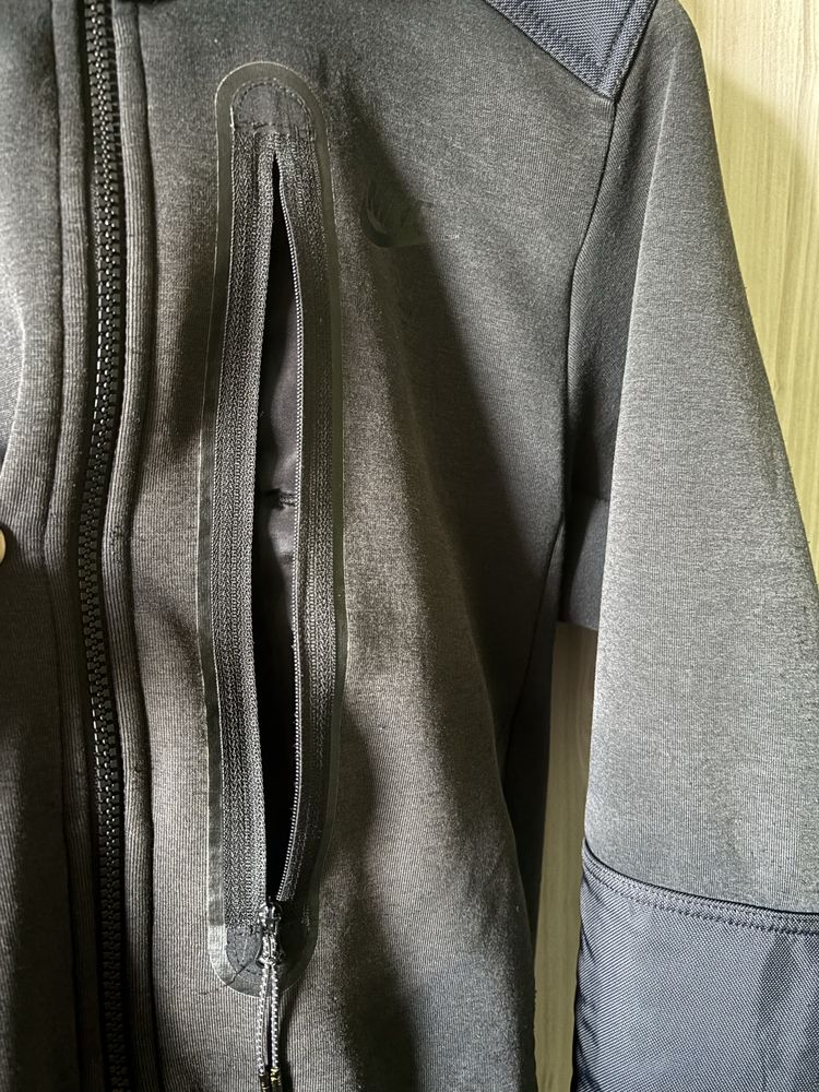 Tech fleece - Стар, рядък