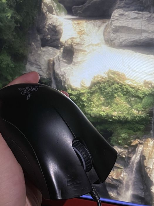 Продам мышку Razer Deathadder