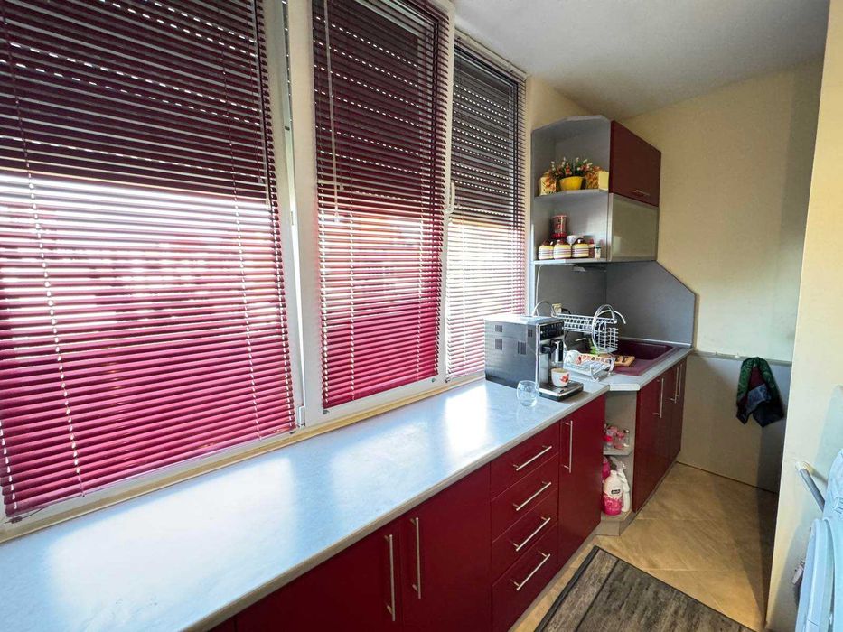 Продава се Тристаен апартамент в Велико Търново, Център - 75 кв.м за 1434 €/кв.м - Снимка #13