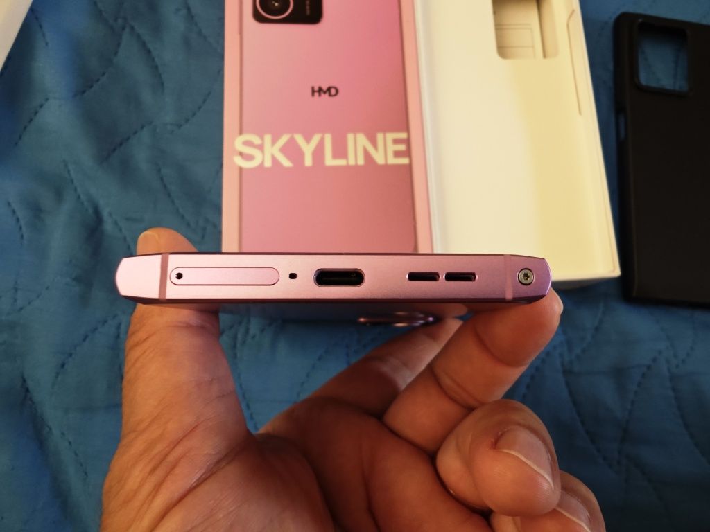 HMD Skyline 12/256  с гаранция като нов