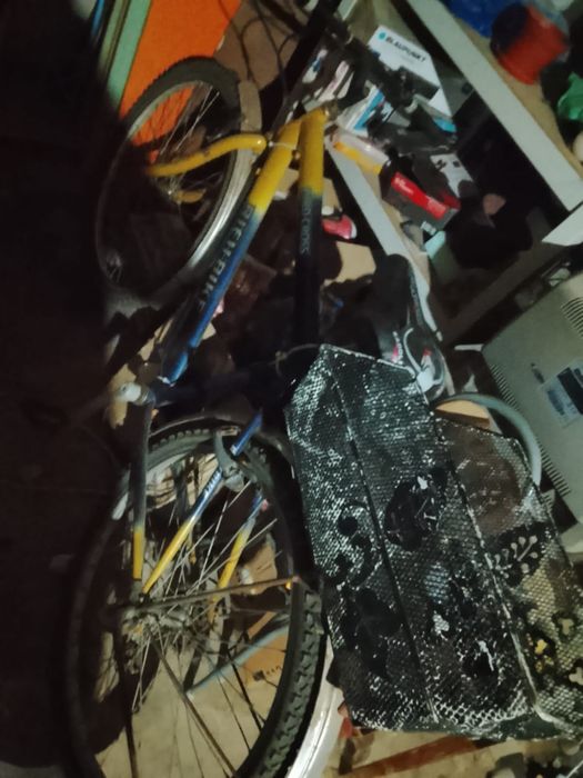 Vând bicicleta in stare buna