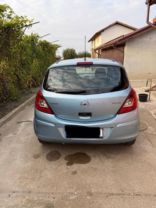 Vând Opel Corsa 1.3. Diesel