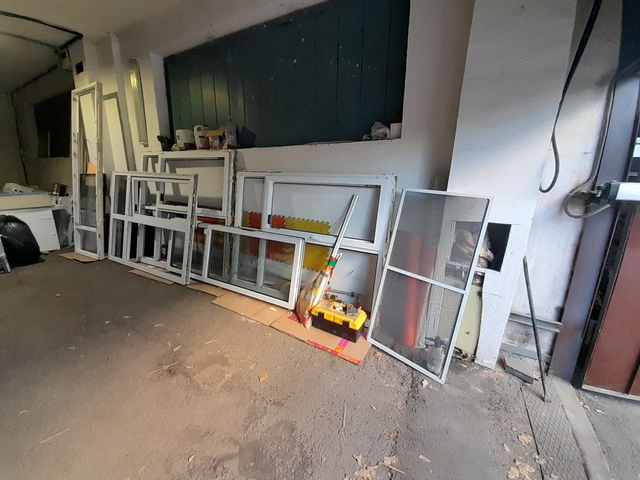 Окна пластиковые б/у Salamander