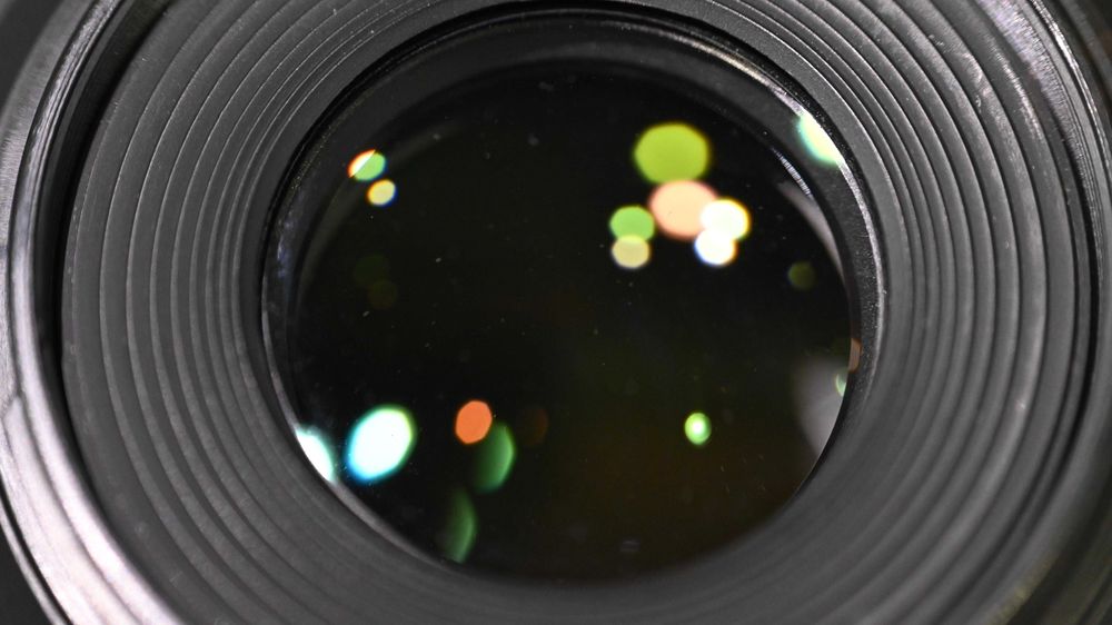 Nikon AF-S DX Micro NIKKOR 85mm f/3.5G ED VR Lens