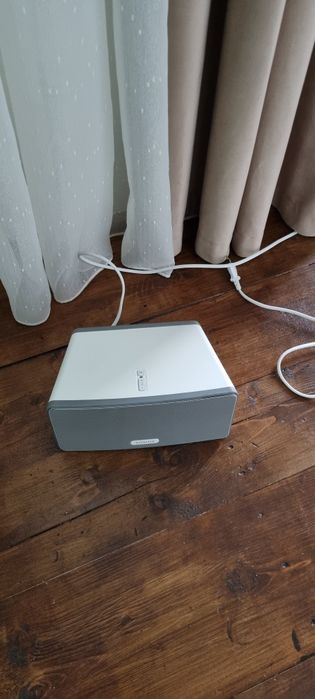 Boxa Bose Soundlink Air si Sonos Play 3