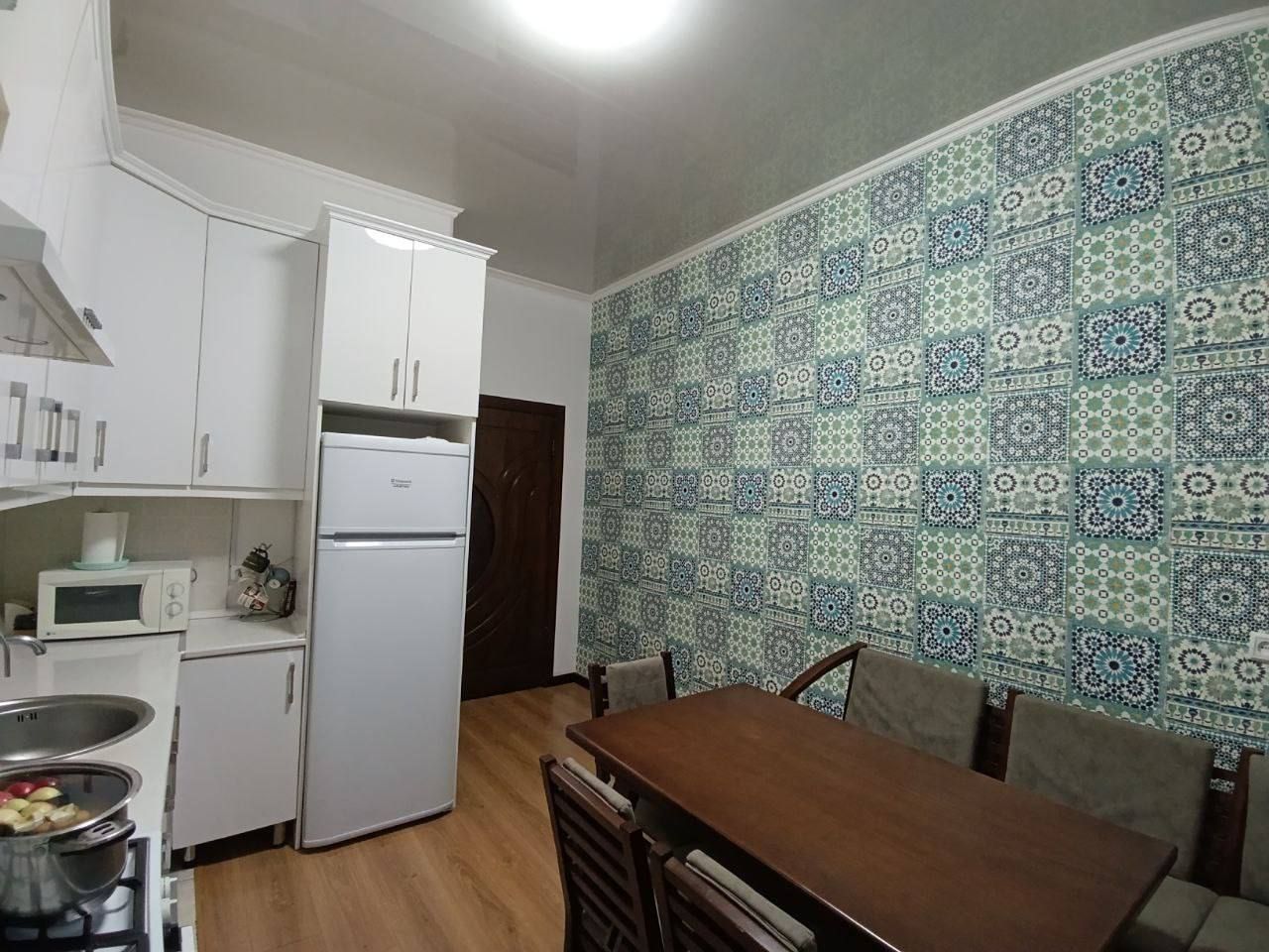 Срочно продаётся 4 ком Новостройка Махтумкули улица
