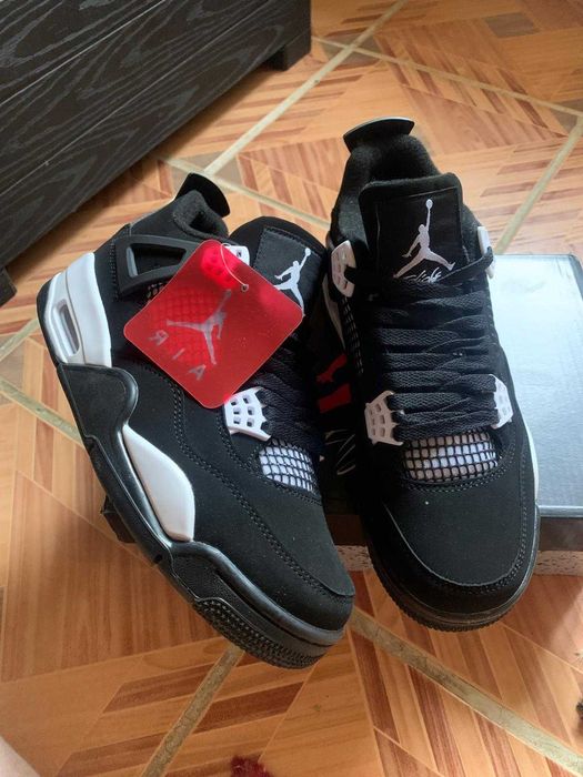 jordan 4 white thunder 40-45