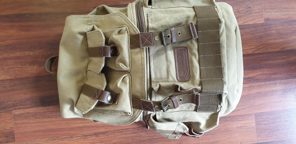 Courser F2001G Canvas Backpack Bag for Canon/Nikon/Panasonic/Fuji Digi