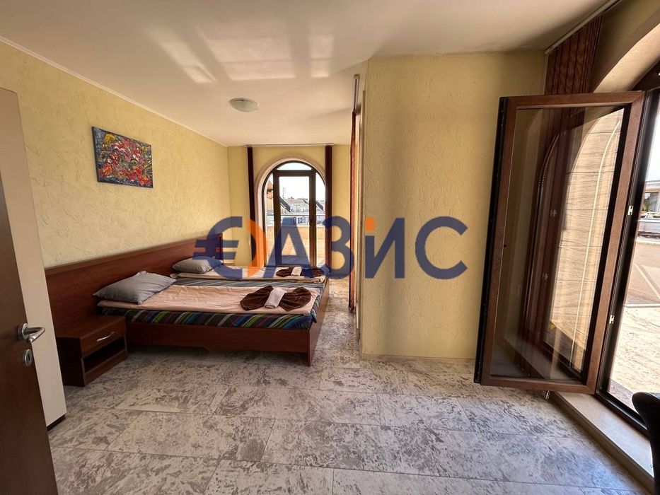 Продава се Двустаен апартамент в к.к. Слънчев бряг - 81 кв.м за 963 €/кв.м - Снимка #6