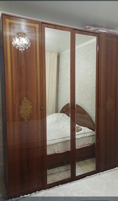 Срочно спальный гарнитур