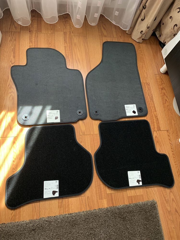 Set 4 Covorașe originale VW Golf 6 2008-2013 OEM Volkswagen