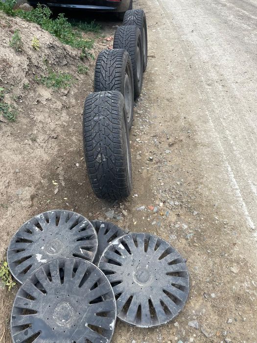 Vând cauciucuri R16 de iarna