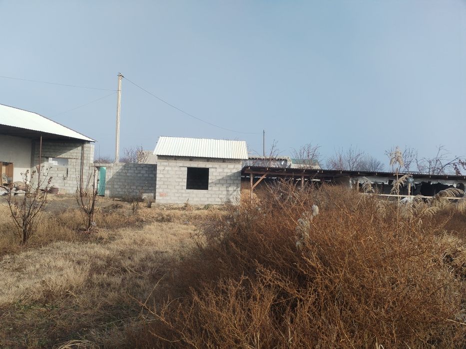 Участка сотилади 12 сотик