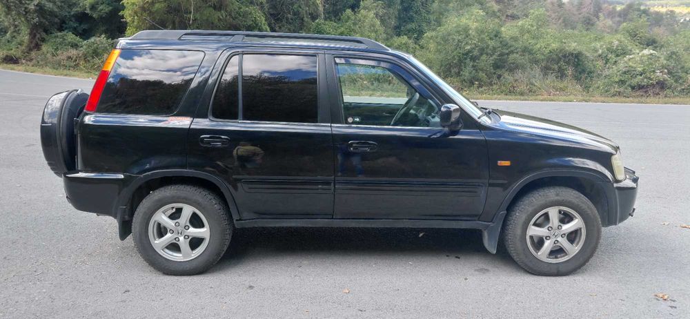 Продавам Хонда ЦР-В 2.0i 4x4 147 к.с. Фейслифт