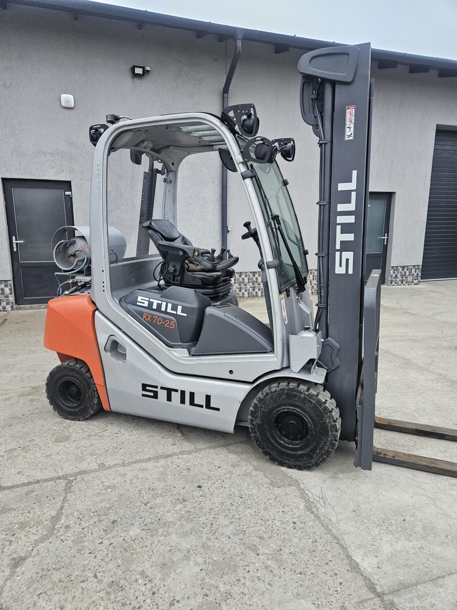 Motostivuitor Stivuitor STILL RX 70-25 GPL