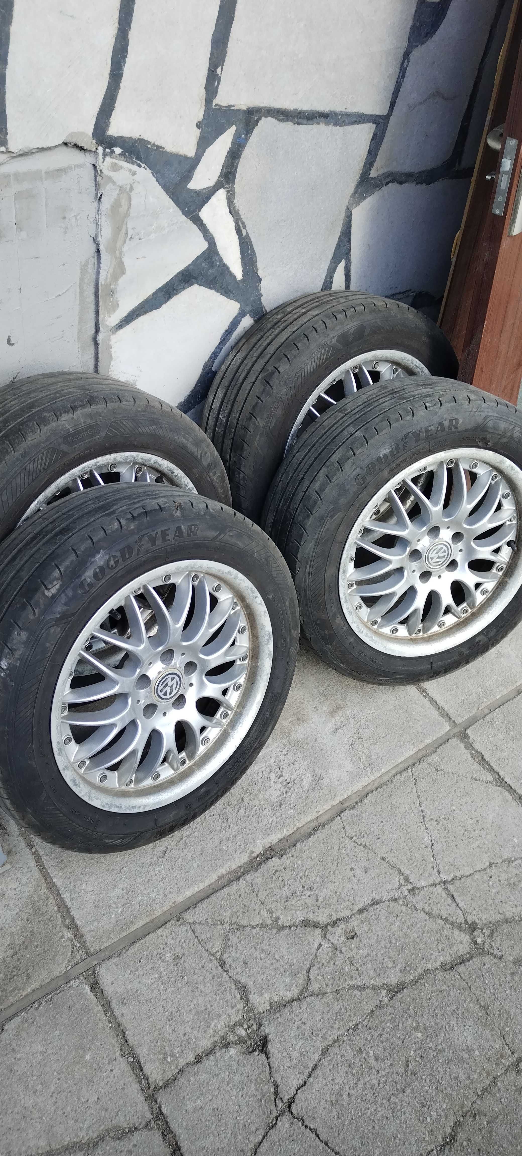 Гуми с Джанти 5*100 продавам или бартер за 5*112за туаран