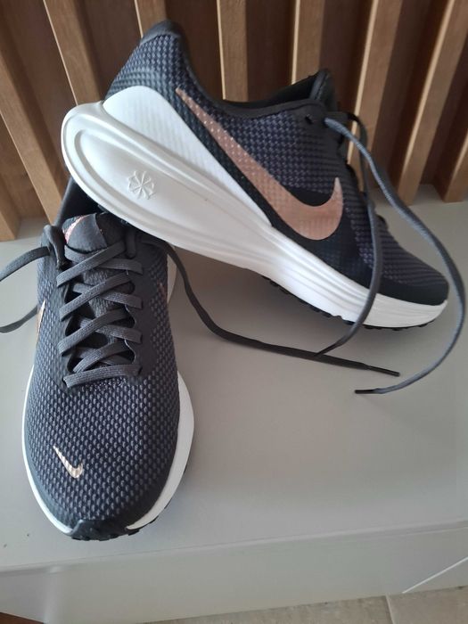 Adidași Nike o purtare ,nr 38