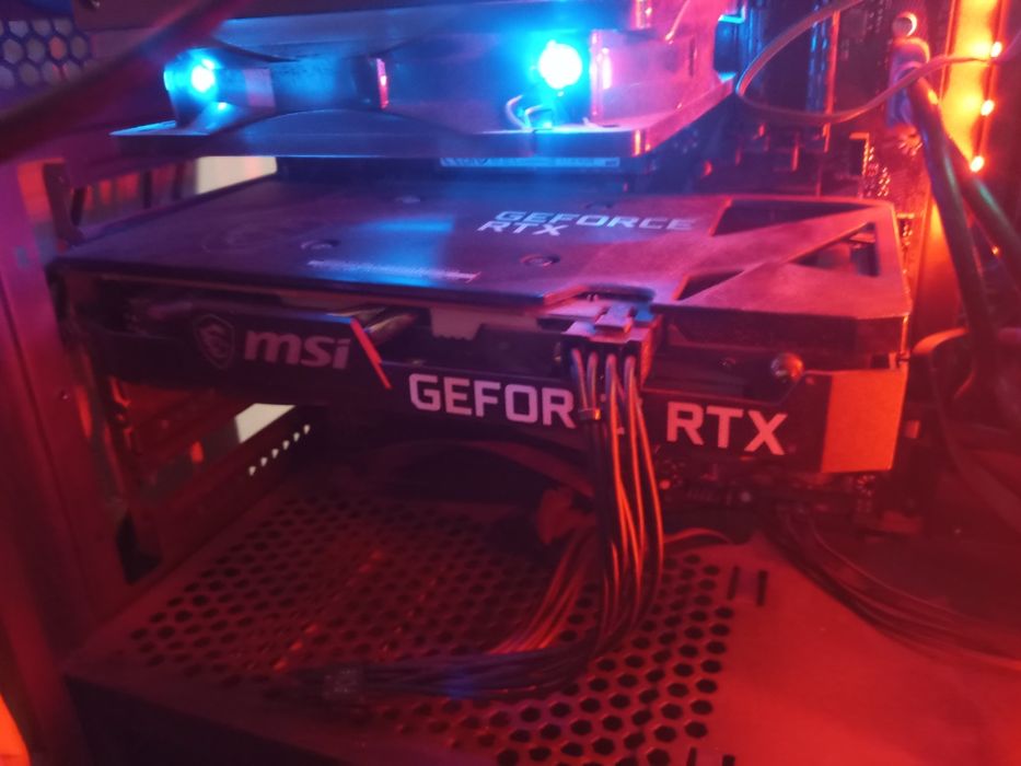 Продам видеокарту срочно