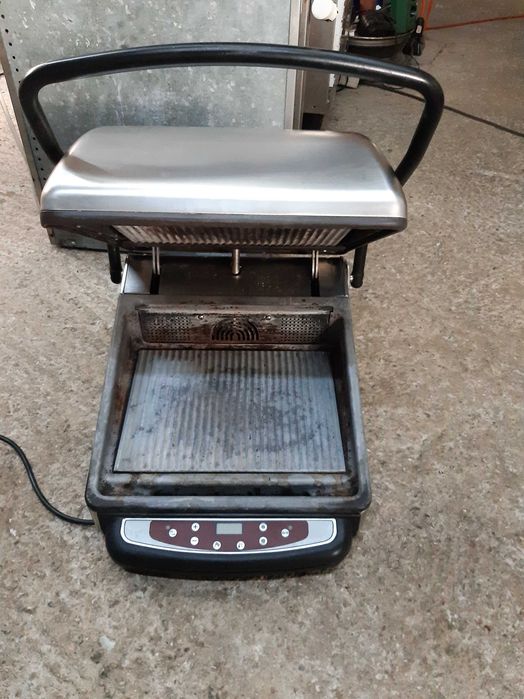 Професионална Кафемелачка Mazer