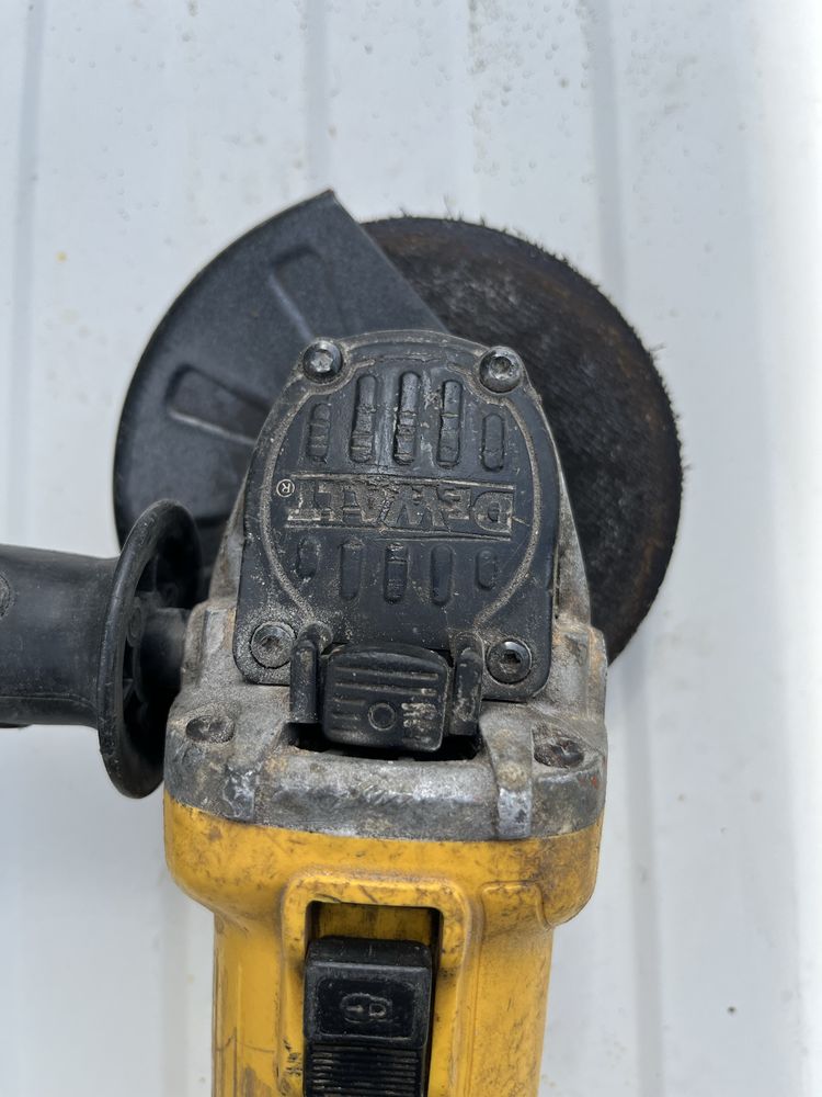 Ъглошлайф Dewalt DWE4056