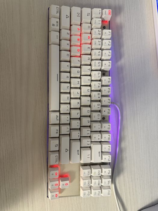 Tastatură mecanică Motospeed K87S – compactă, iluminare RGB