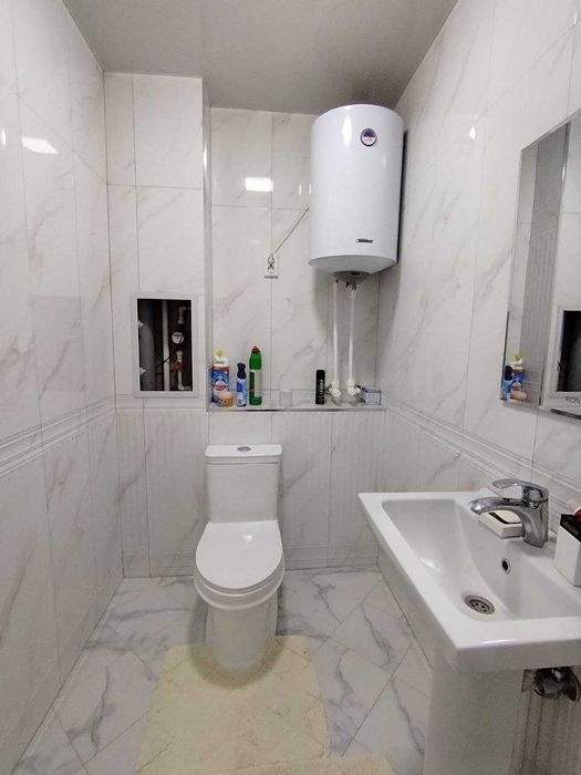 Сдается 3х комнатная квартира ор.р сахарная больница Анорбанк 300 у.е