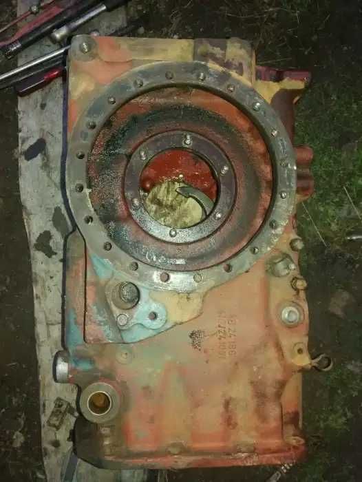 Carcasa diferential punte spate tractor 445 UTB