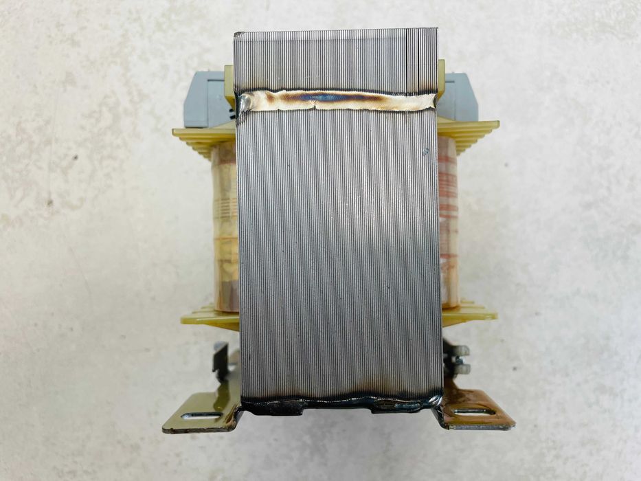 Transformator de separatie.