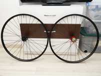 Set roti boost Nukeproof Neutron V2 butuc hope V4