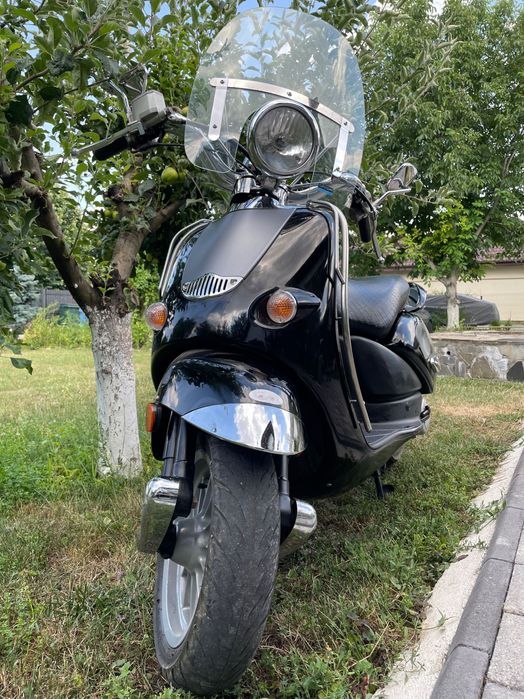 Motoscooter Aprilia Mojito Custom