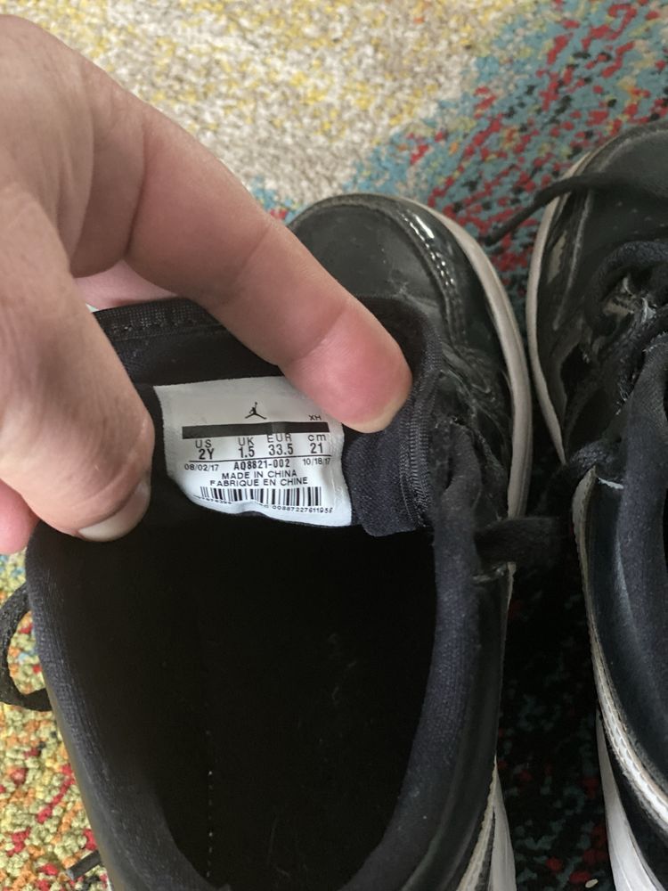 Adidasi Jordan copii 33.5