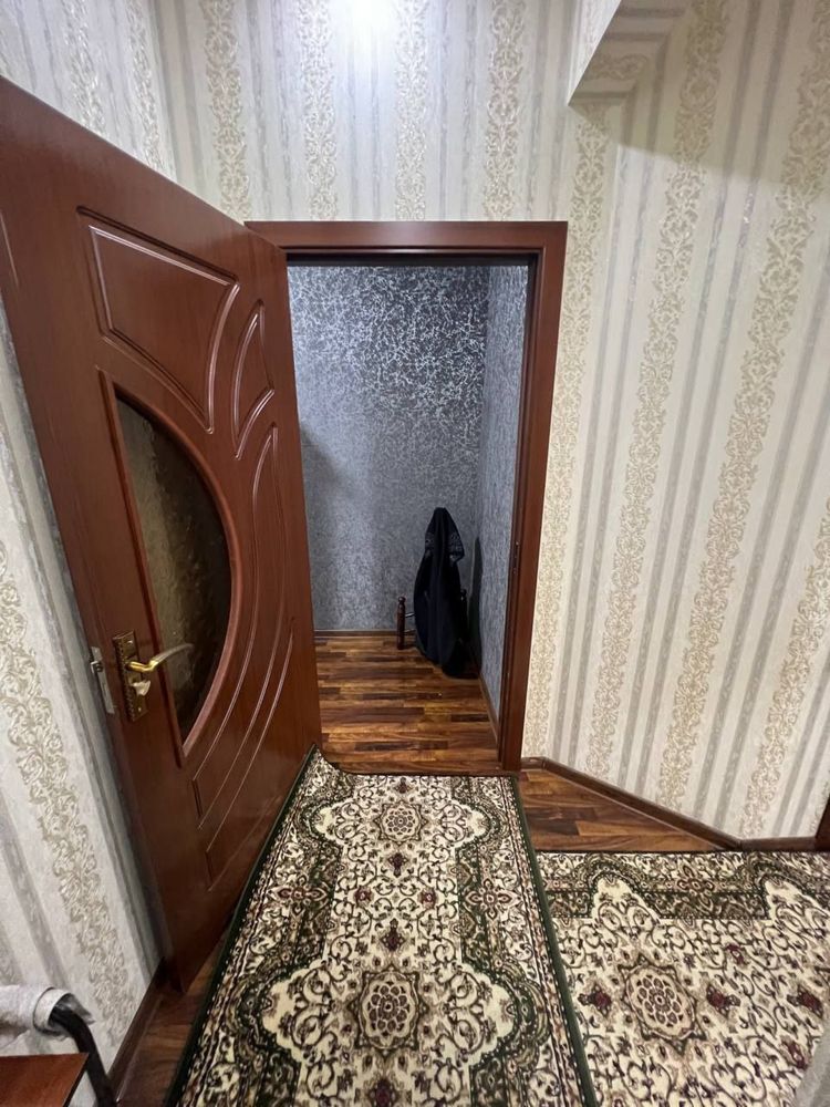 Сотилади 2/2/4 Коракамиш 1/4