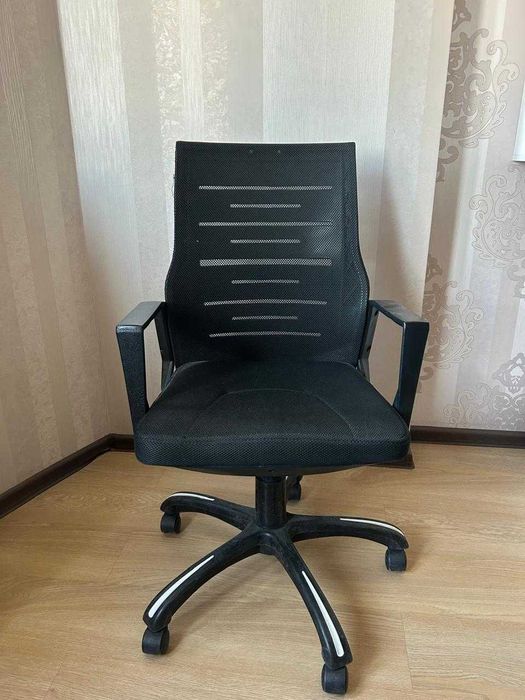 Продам Кресло офисное