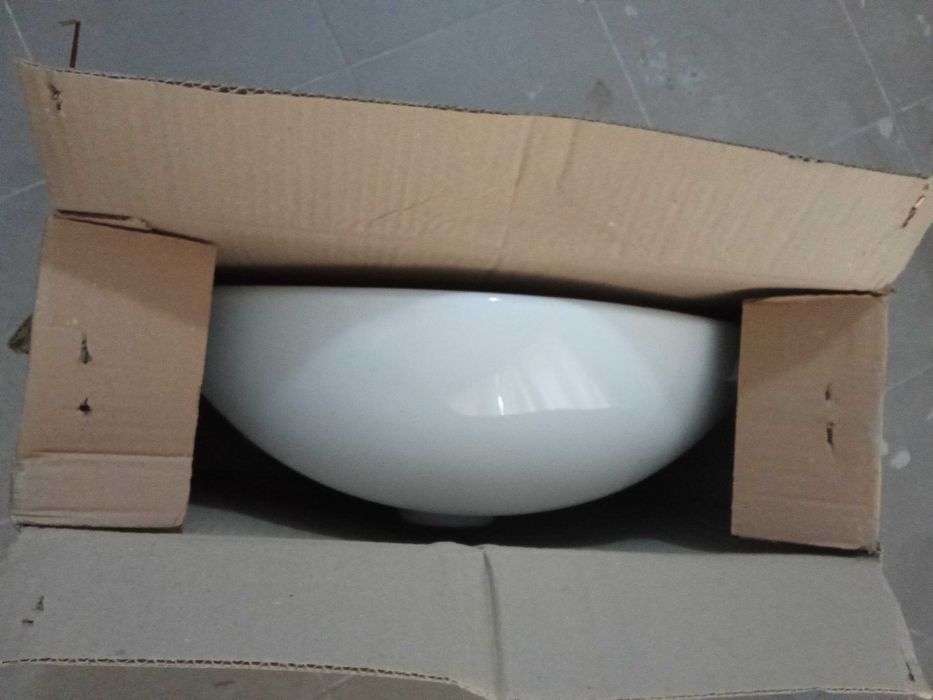 Chiuveta nouă cu suport